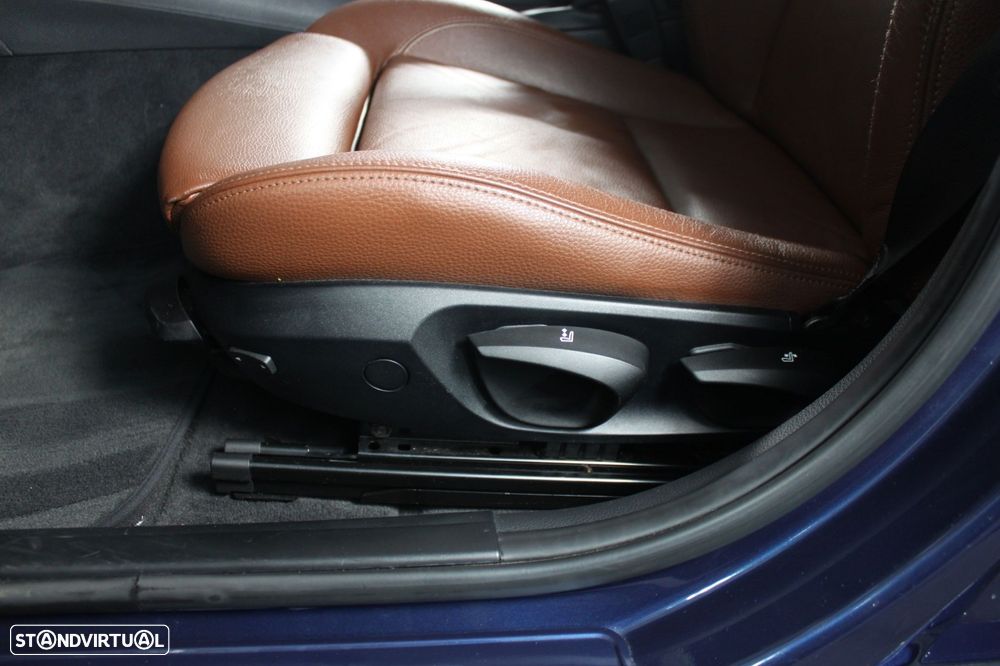 BMW 118 d Line Sport - 38