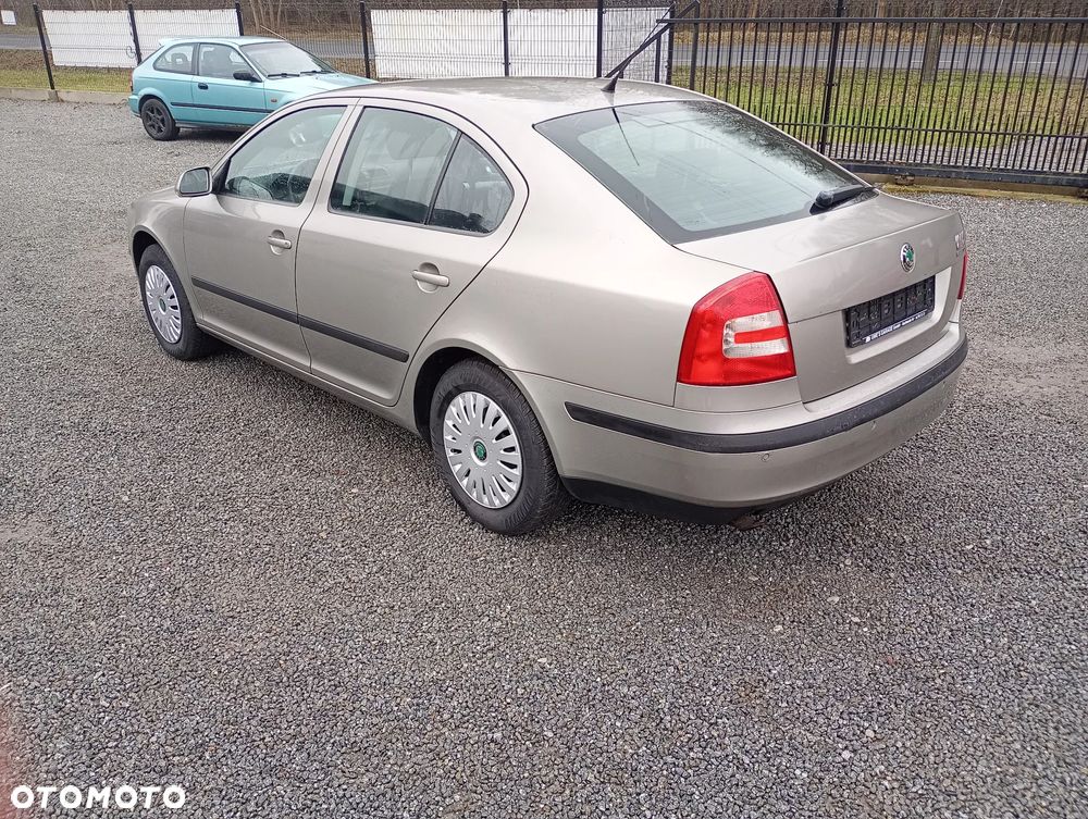Skoda Octavia 1.6 Style - 3