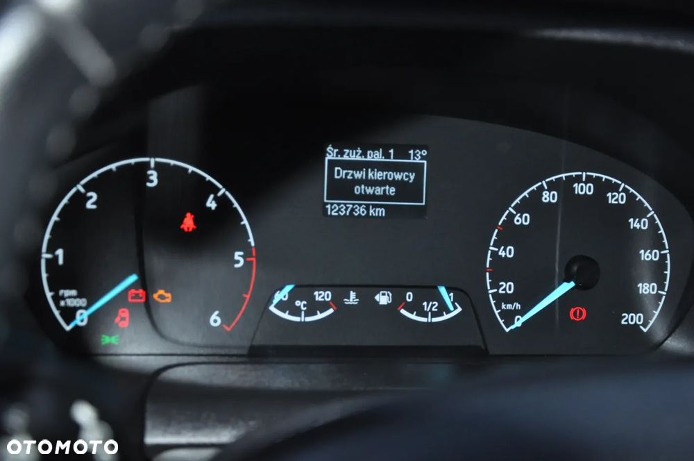 Ford Transit - 22