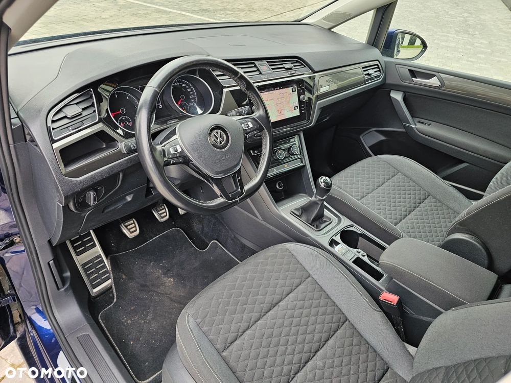 Volkswagen Touran 1.6 TDI BMT SCR Comfortline - 10