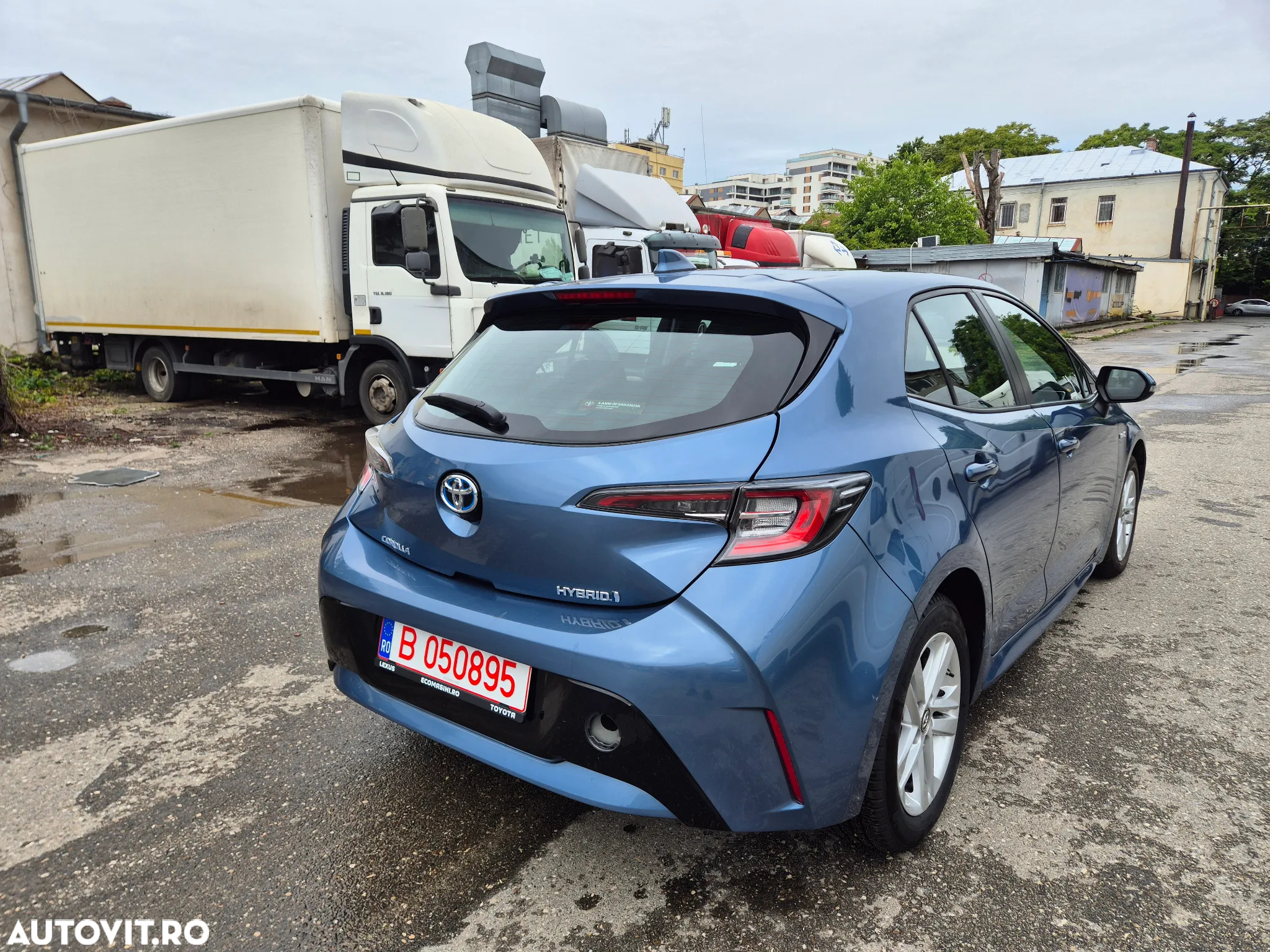 Toyota Corolla 1.8 HSD Business - 8