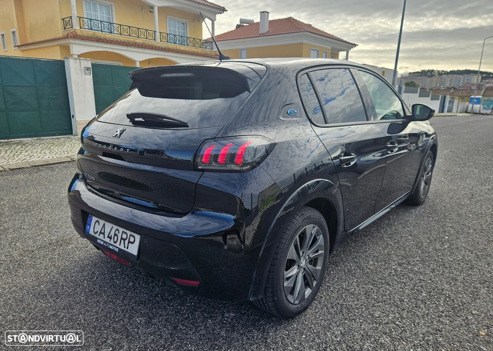 Peugeot e-208 50 kWh Allure - 19