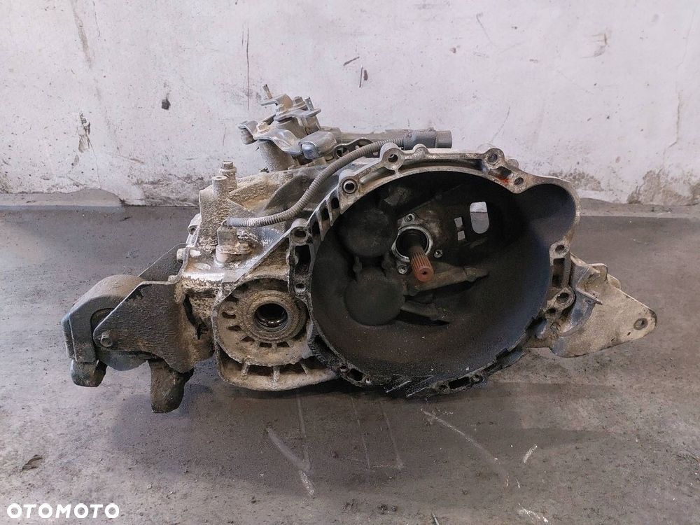SKRZYNIA BIEGÓW KIA CARENS III SKRZYNIA S620JC 2.0 CRDI - 1