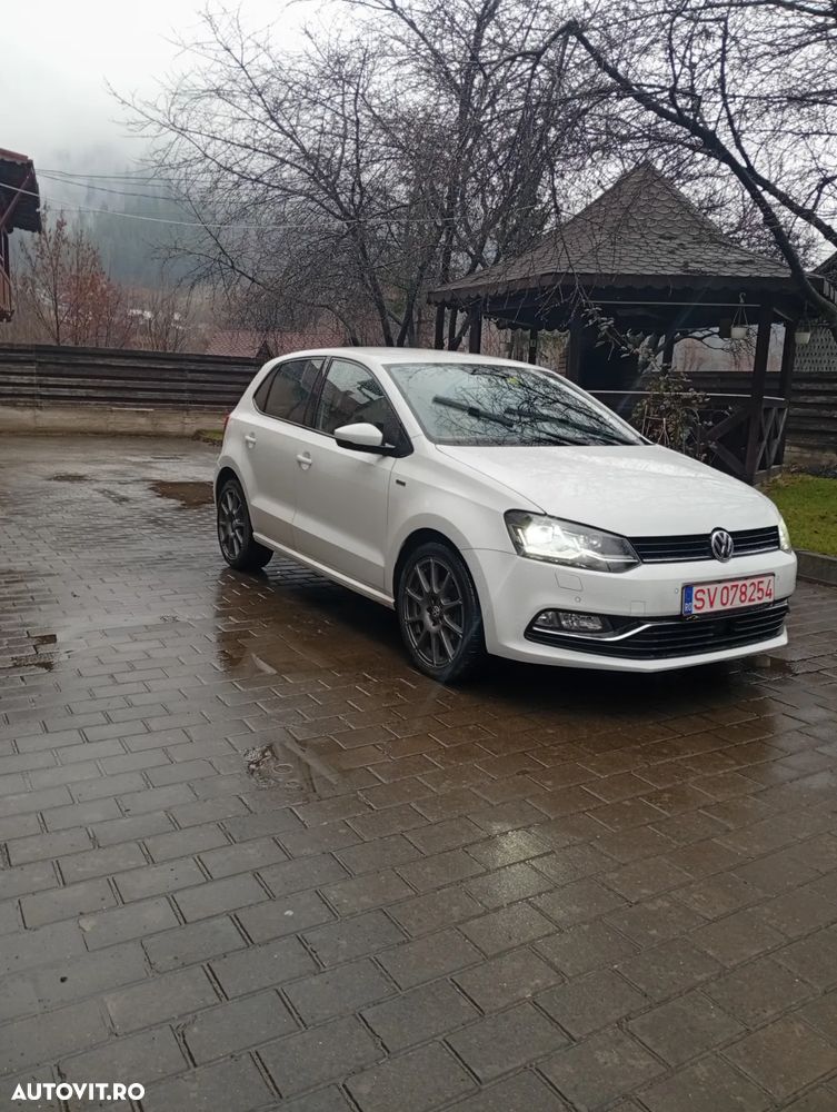 Volkswagen Polo - 2