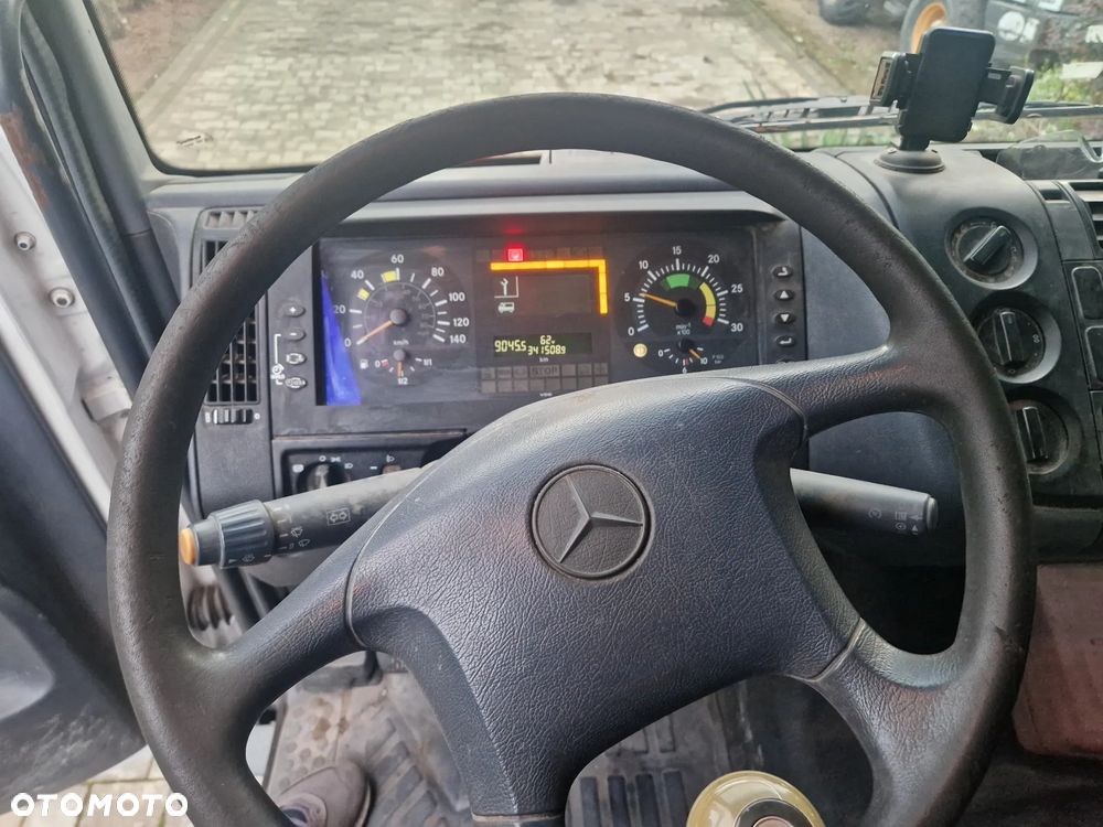 Mercedes-Benz - 11