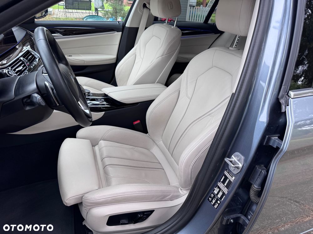BMW Seria 5 520d xDrive mHEV Luxury Line sport - 26