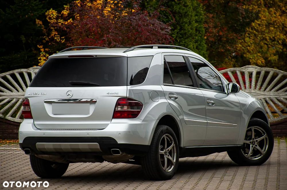 Mercedes-Benz ML - 17