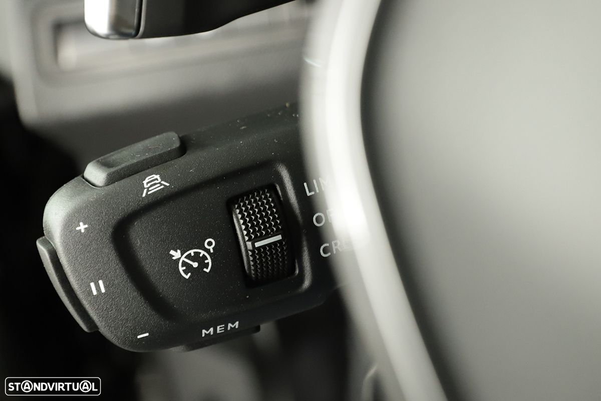 Peugeot 3008 1.2 PureTech GT EAT8 - 13