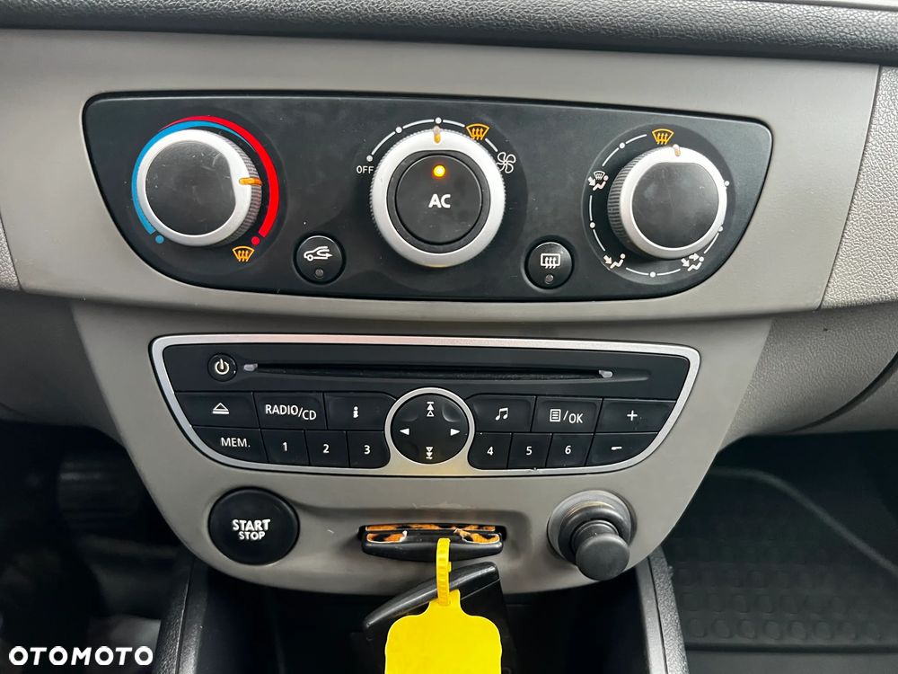 Renault Megane 1.6 16V 110 Dynamique - 16