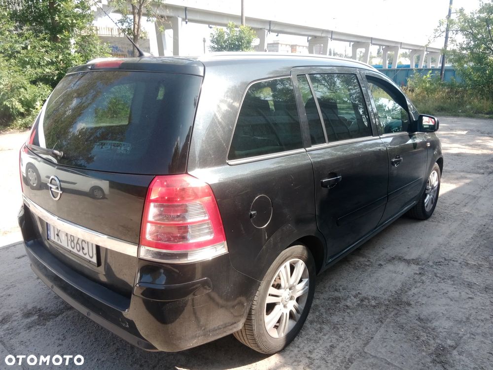 Opel Zafira 1.8 Family Plus - 4