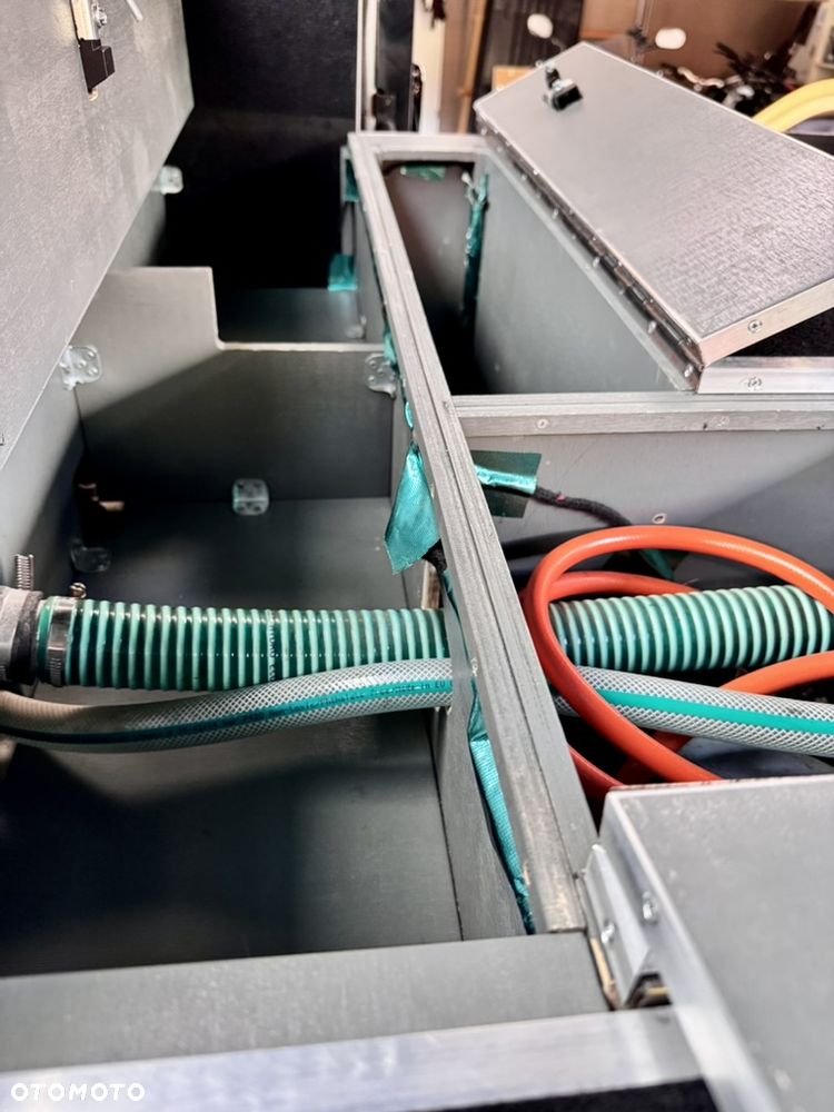 Land Rover Defender 2.5 TDI - 22