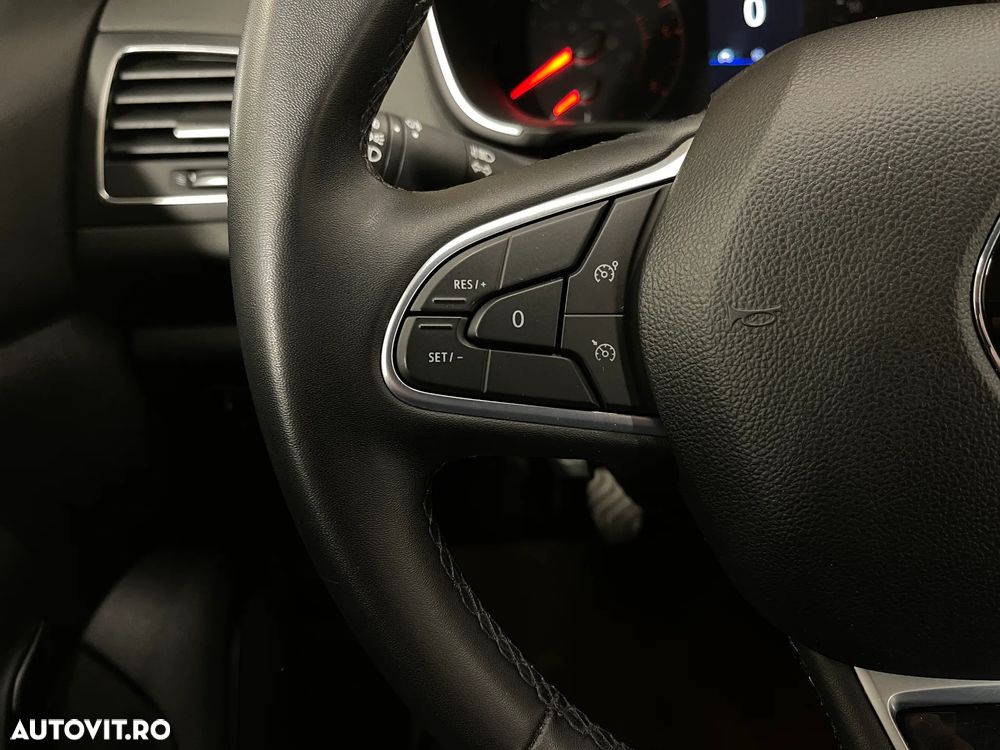 Renault Megane Blue dCi 116 Life - 16