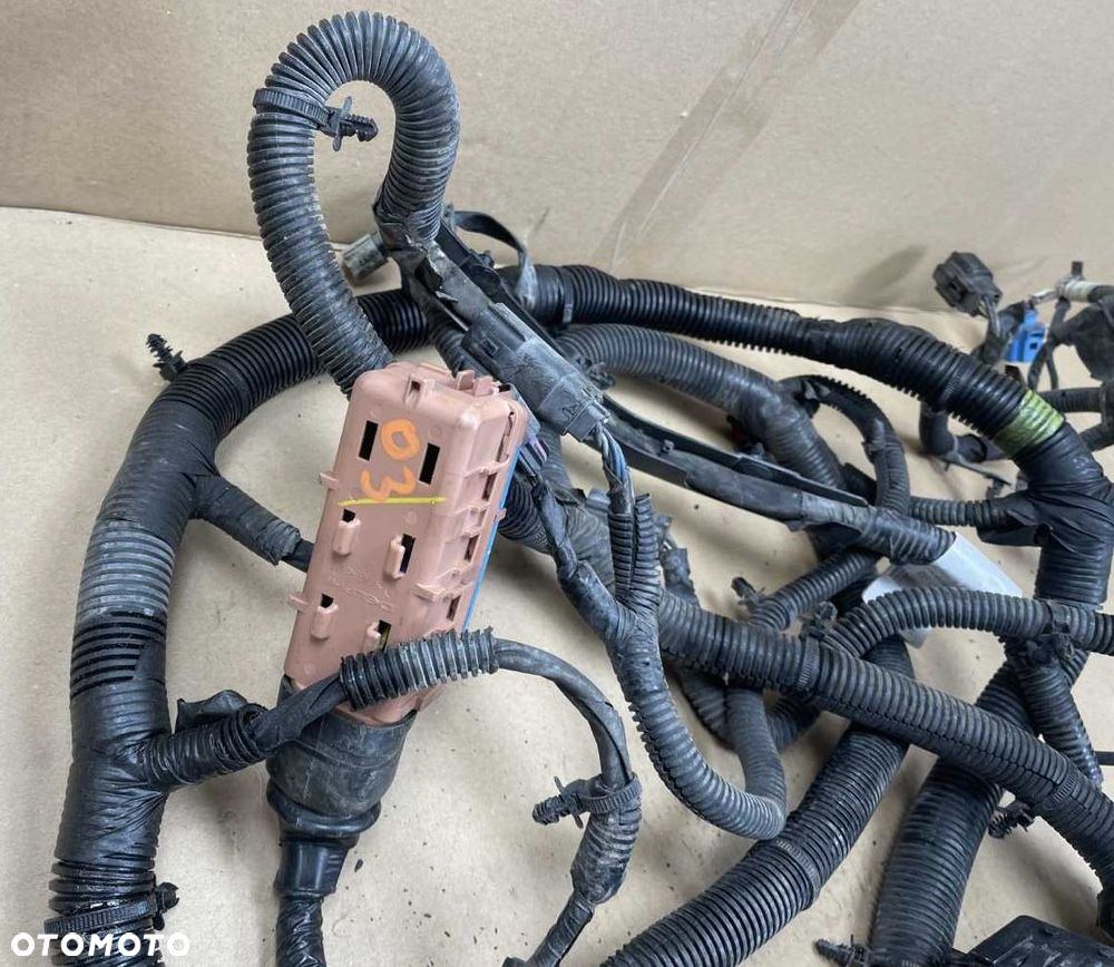 O3 CADILLAC ESCALADE IV 2014 - WIĄZKA ELEKTRYCZNA LAMP ZDERZAKA 84026668 - 2