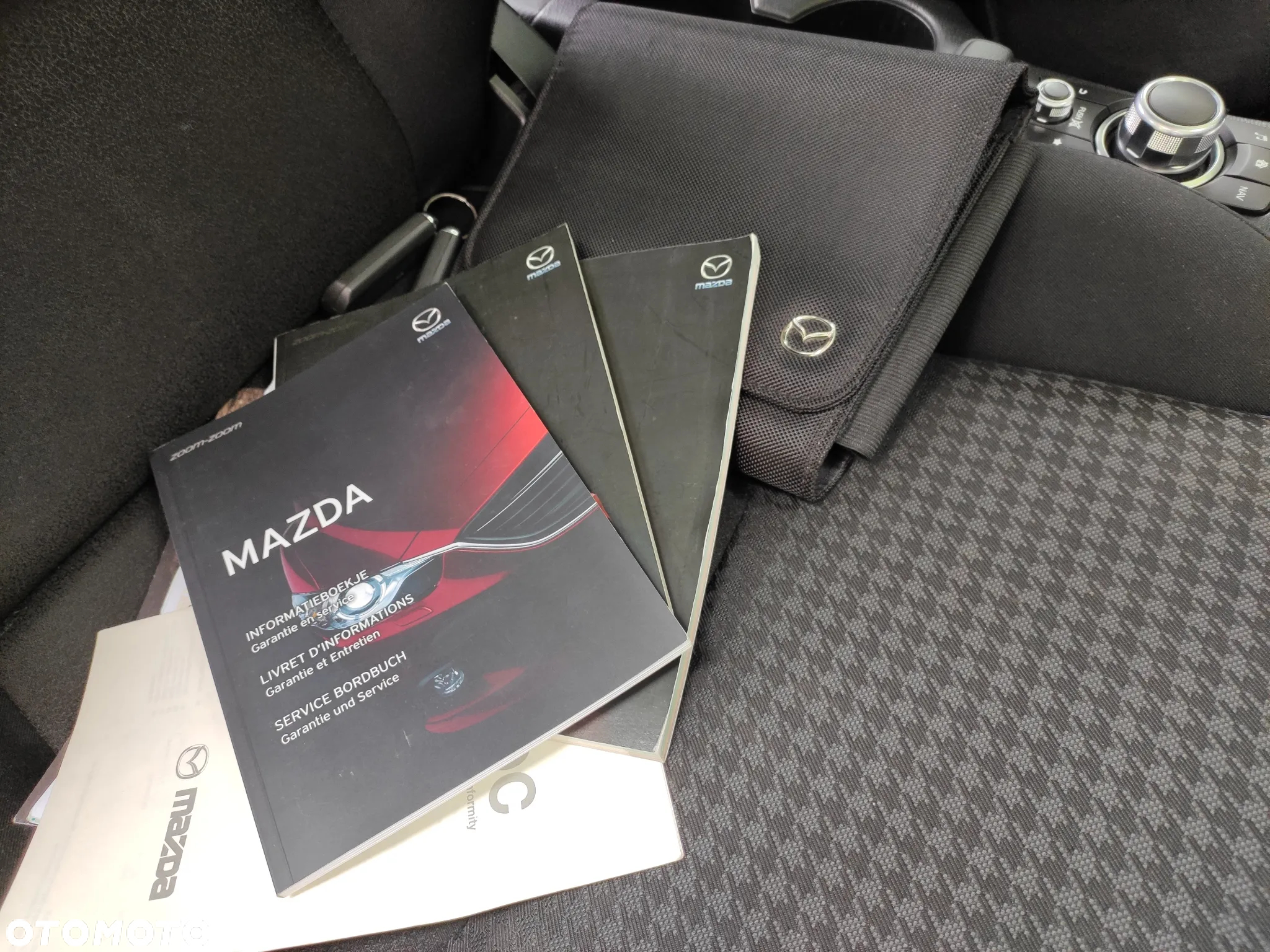 Mazda 2 SKYACTIV-G 90 Center-Line - 24