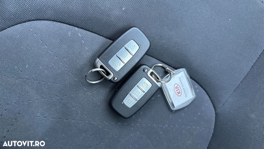 Kia Rio 1.1 CRDI Business Line - 24