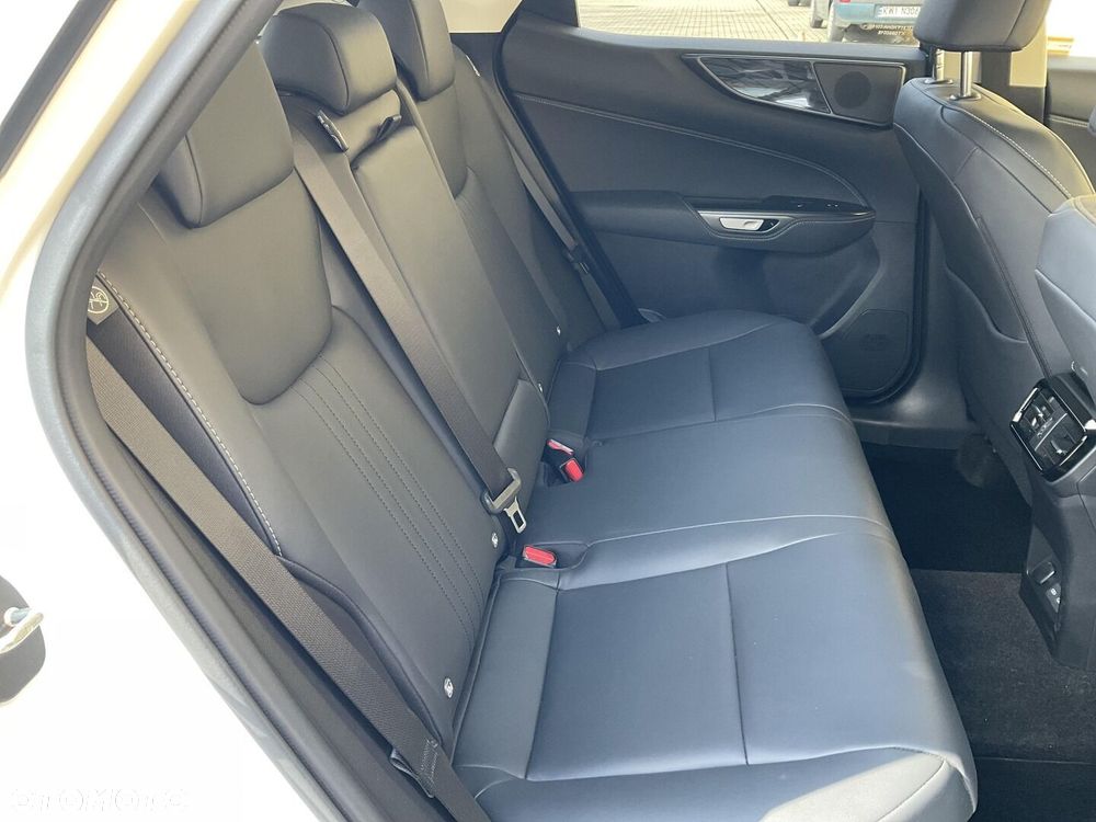 Lexus NX 350h Prestige 2WD - 14