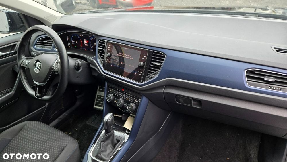 Volkswagen T-Roc - 24