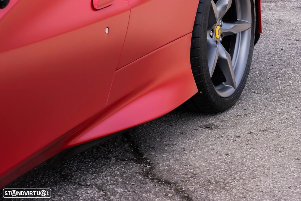 Ferrari F8 Tributo Standard - 10