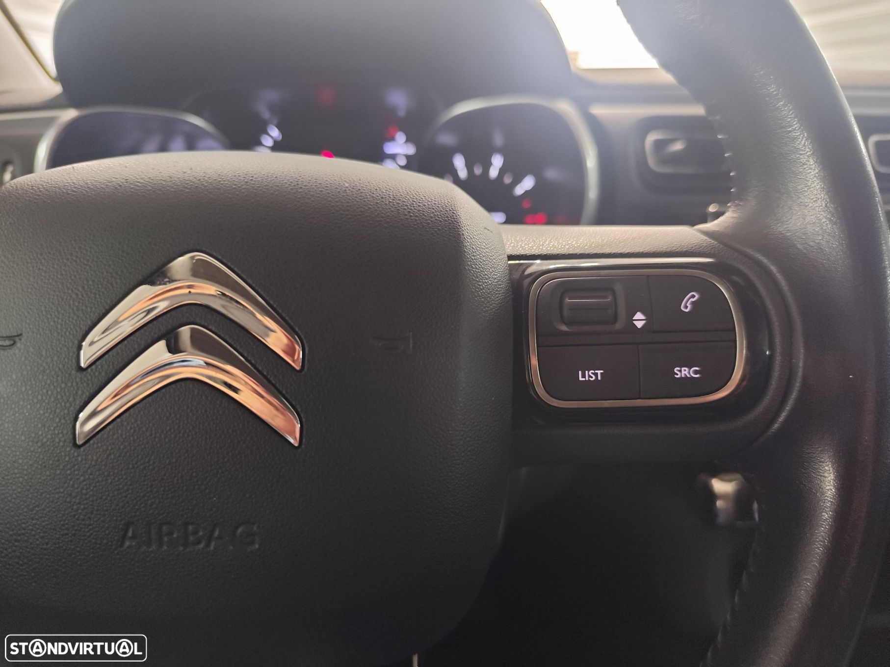 Citroën C3 1.2 PureTech Shine - 10