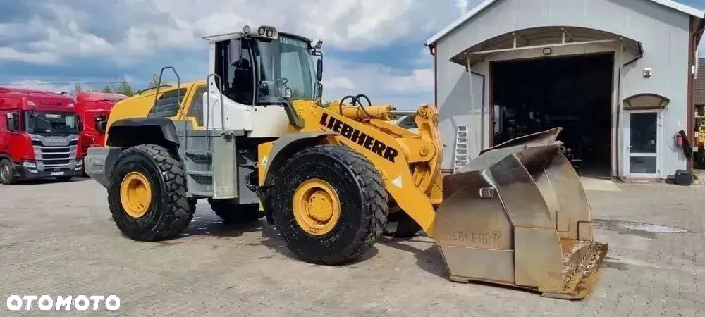 Liebherr Ładowarka Liebherr 580 ładna super stan - 15