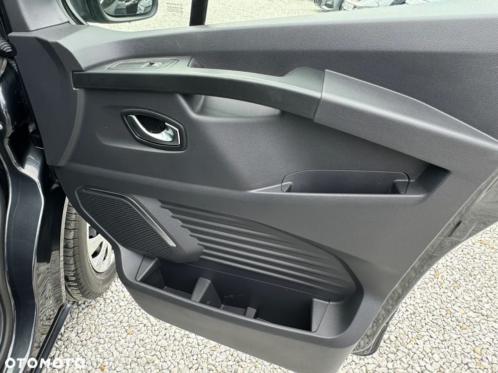 Renault Trafic SpaceClass 2.0 dCi Escapade EDC - 29