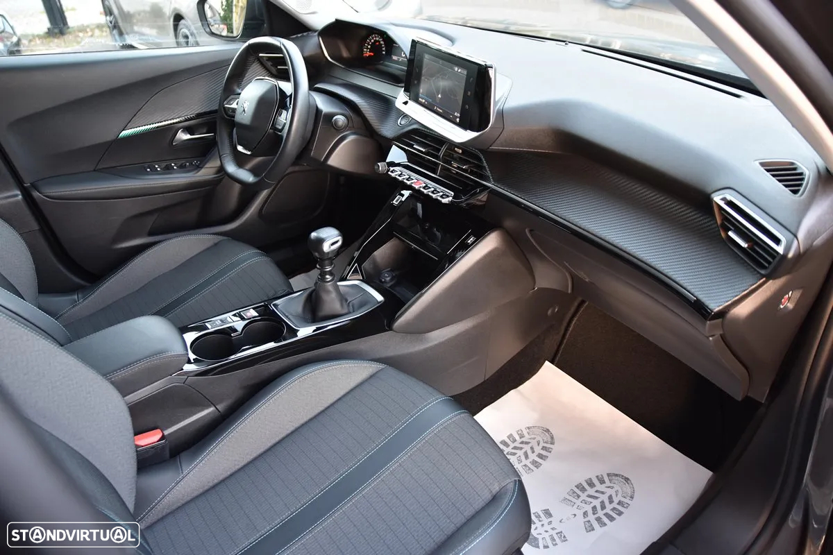 Peugeot 2008 1.2 PureTech Allure Pack - 23