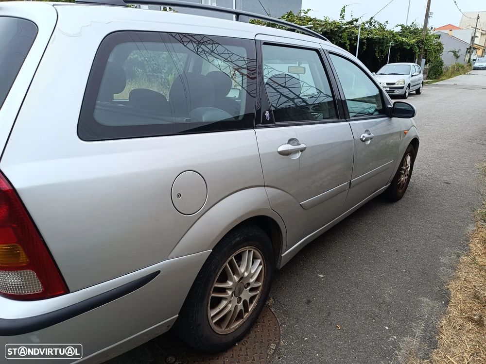 Ford Focus SW 1.8 TDCi Ghia - 3