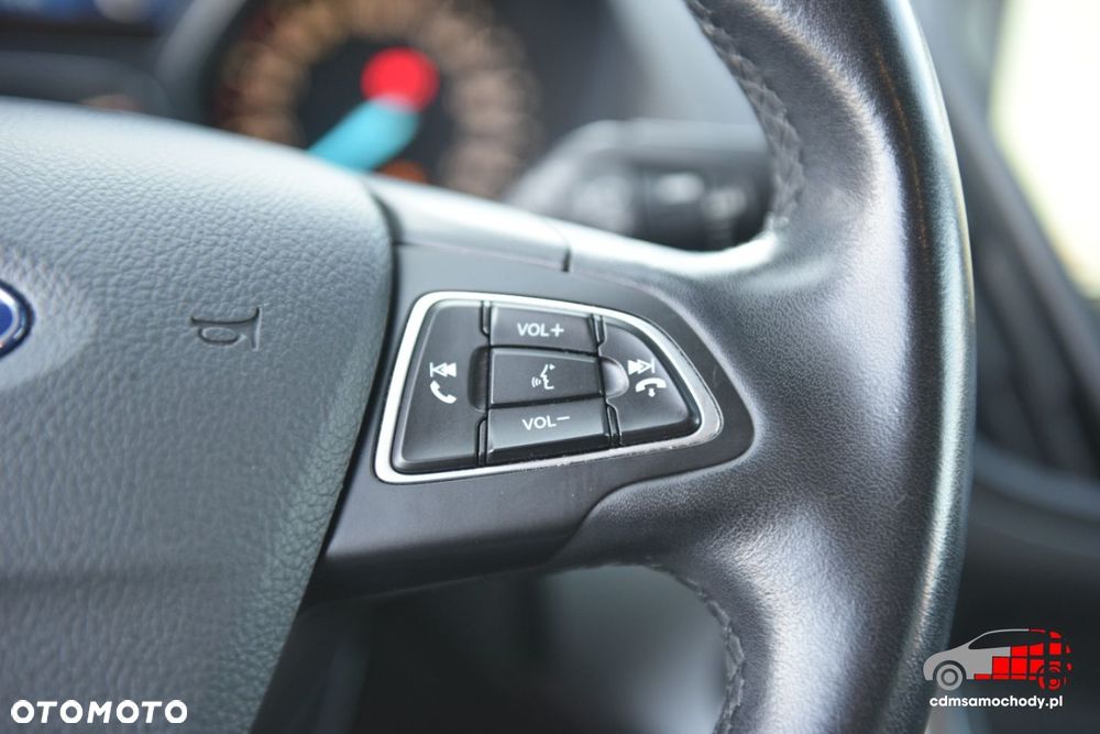 Ford Kuga - 32