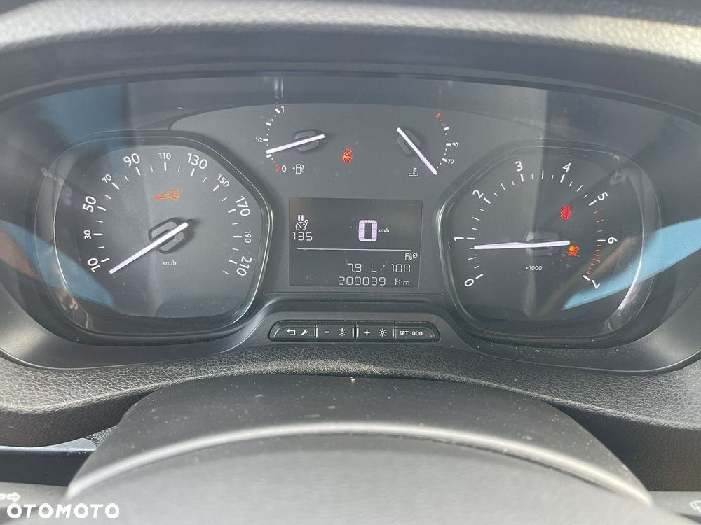 Opel Vivaro - 14
