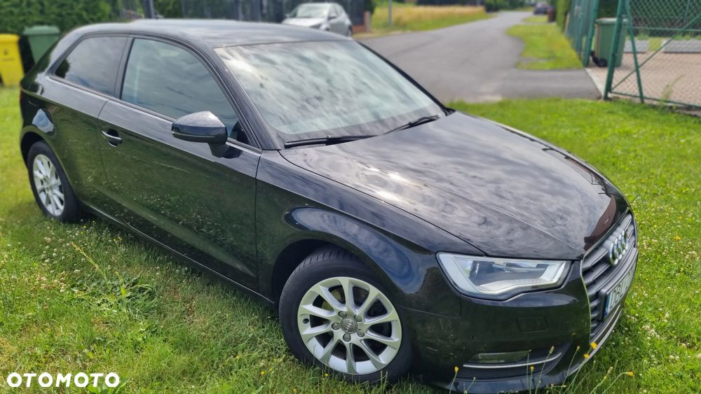 Audi A3 3-drzwiowe 1.6 TDI Attraction - 3