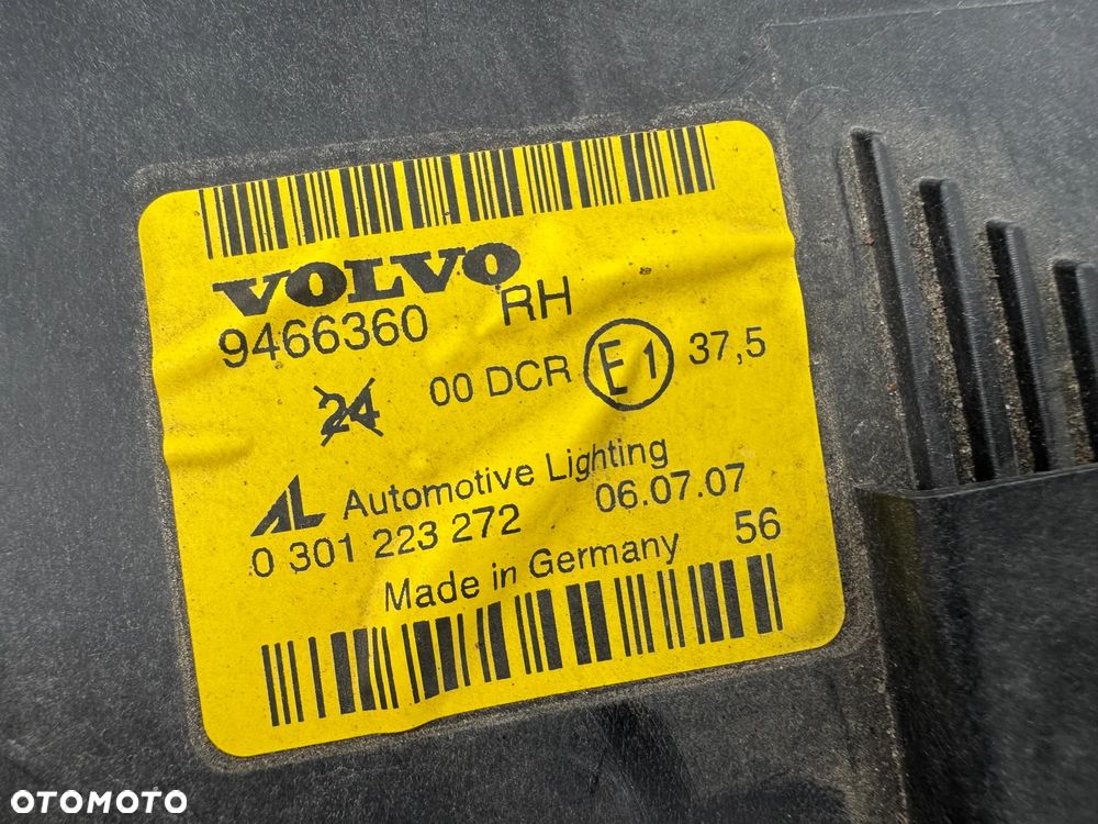 LAMPA VOLVO C70 II 2 XENON PRAWA PRZÓD - 6