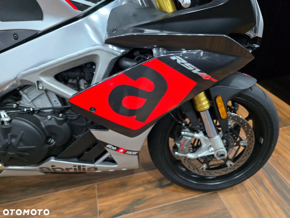Aprilia RSV - 23