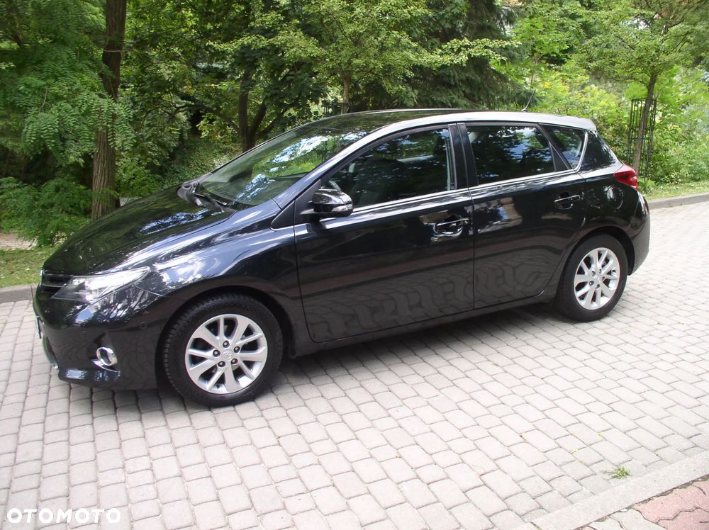 Toyota Auris 1.6 Valvematic Executive - 32
