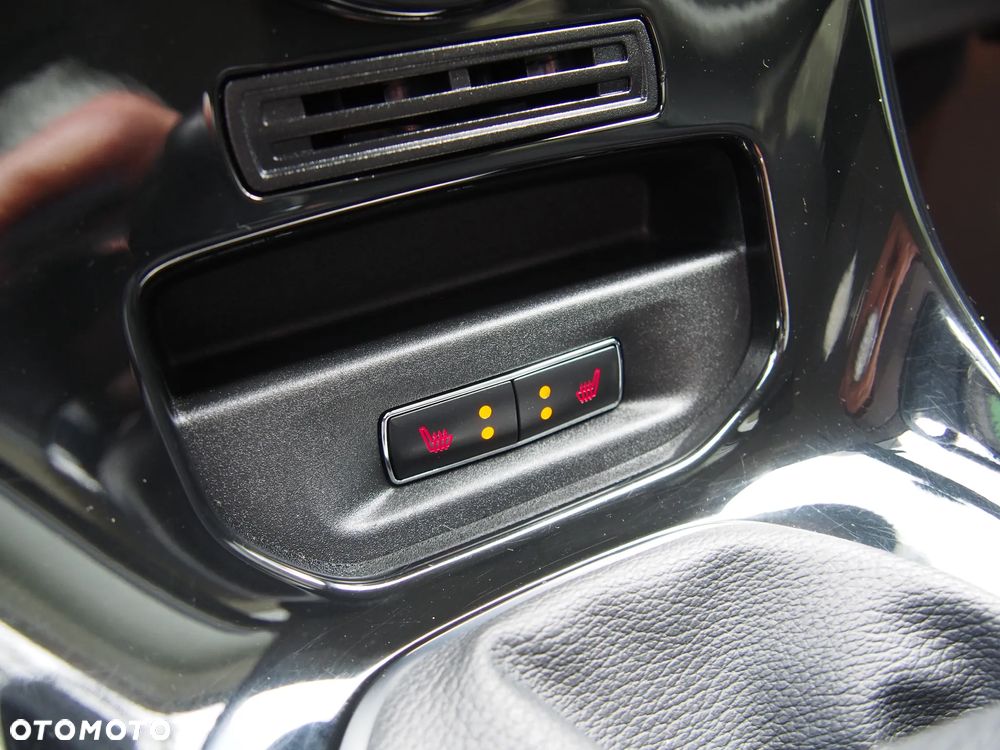 Ford Fiesta 1.0 EcoBoost STart-Stop Titanium - 28
