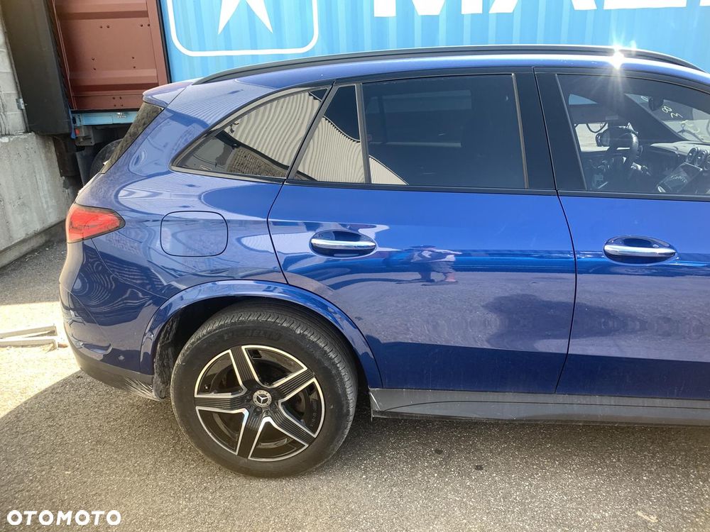 Mercedes-Benz GLC 300 mHEV 4-Matic AMG Line - 4