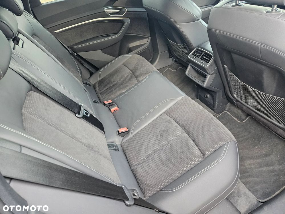 Audi e-tron 50 Quattro - 24