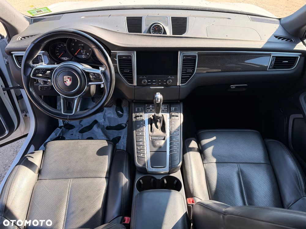 Porsche Macan - 17