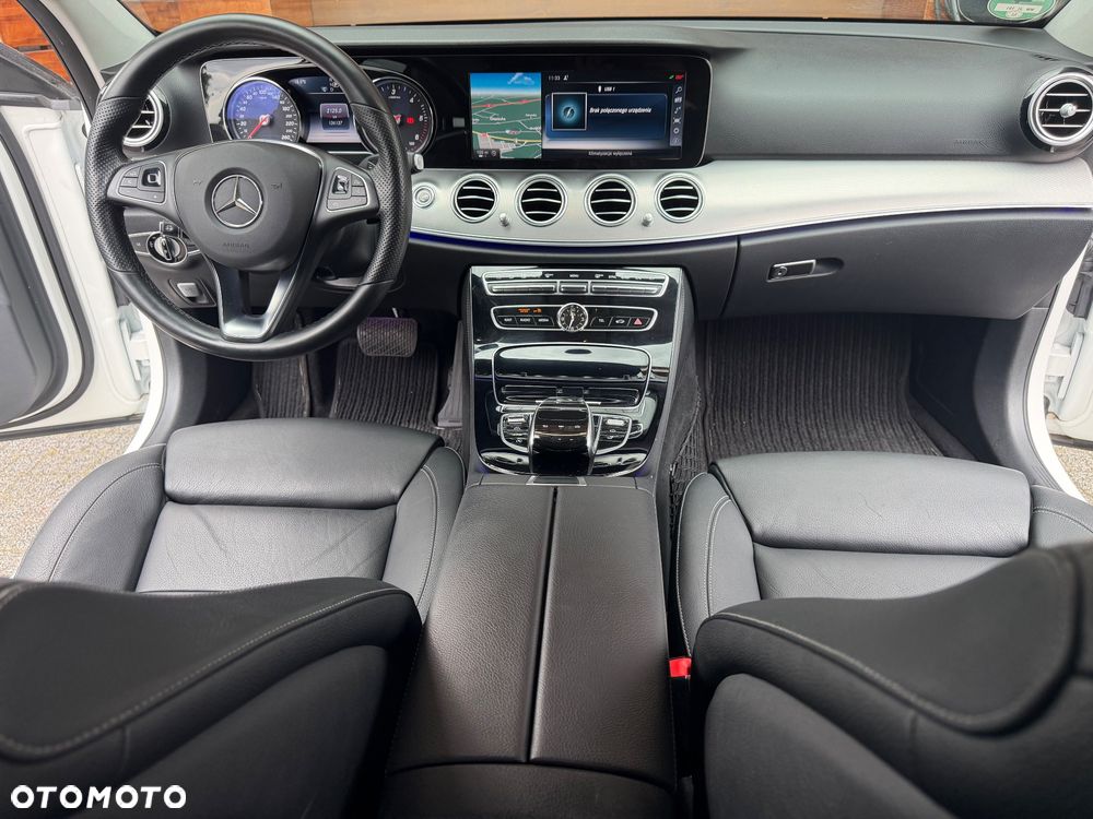 Mercedes-Benz Klasa E 220 d 9G-TRONIC - 31