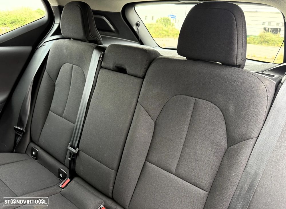 Volvo XC 40 1.5 T2 Momentum - 35