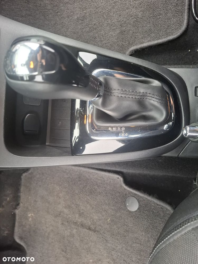 Renault Captur ENERGY TCe 120 EDC Experience - 17