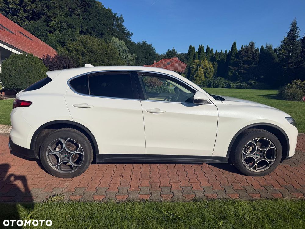 Alfa Romeo Stelvio 2.2 16V AT8-Q4 Executive - 6