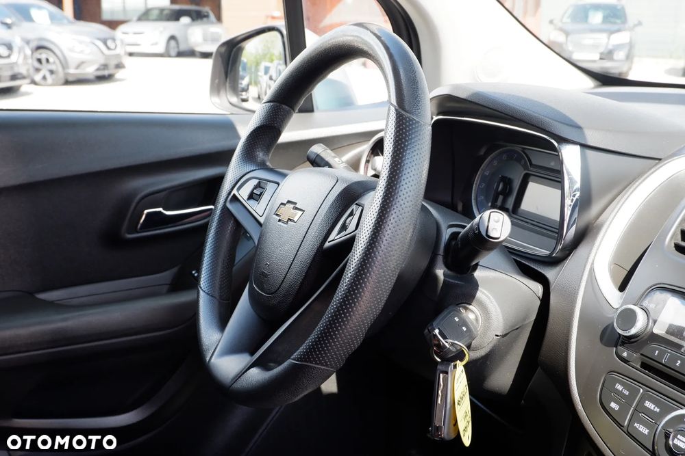 Chevrolet Trax 1.6 LS - 5