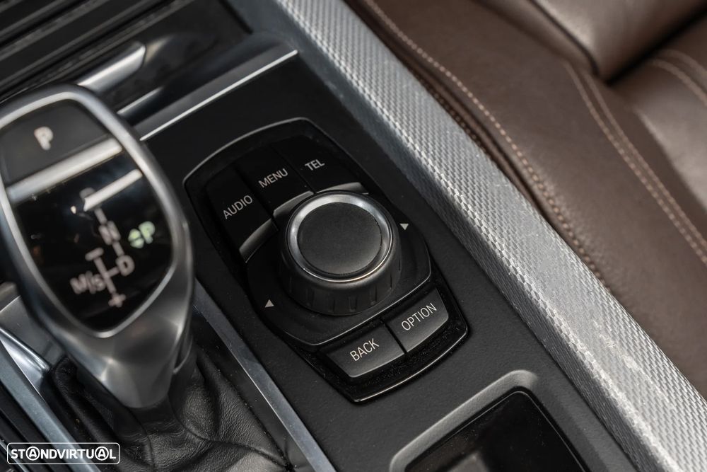 BMW X5 25 d xDrive Pack M - 17