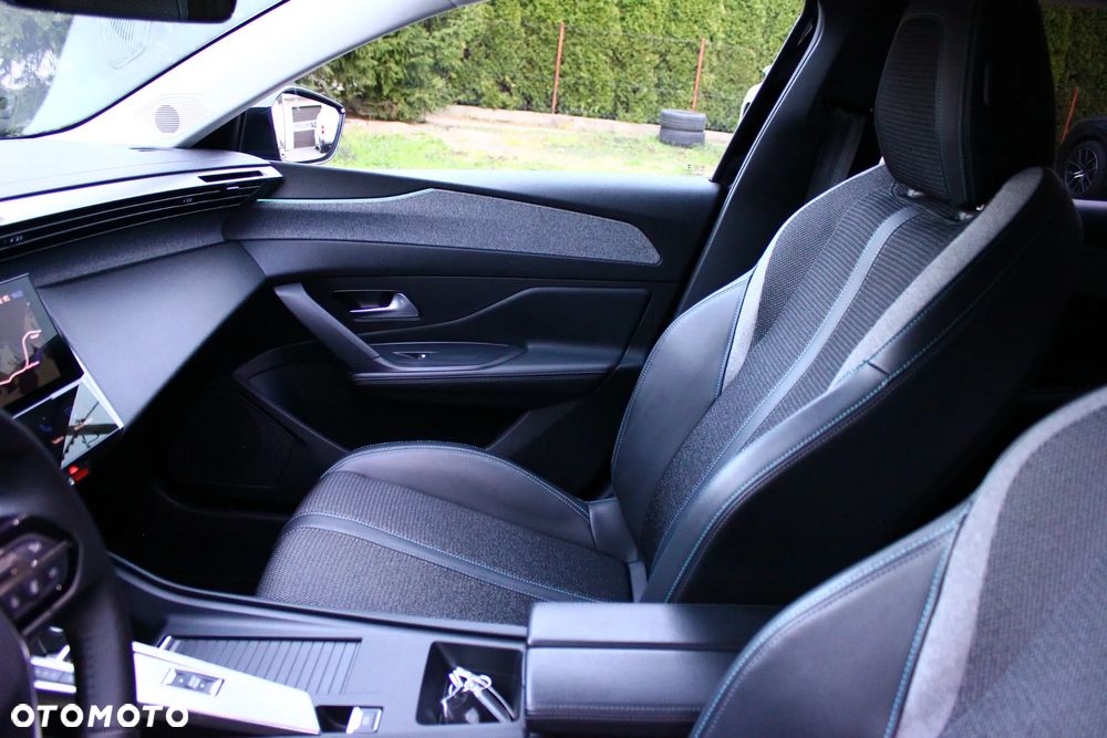 Peugeot 308 1.5 BlueHDi Allure S&S EAT8 - 29