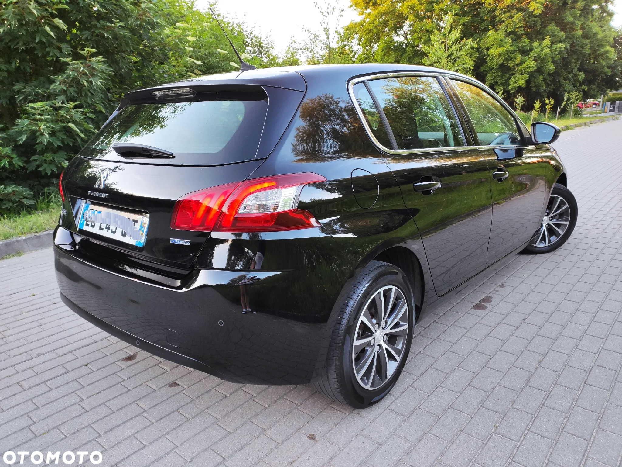 Peugeot 308 1.2 PureTech Allure S&S - 2