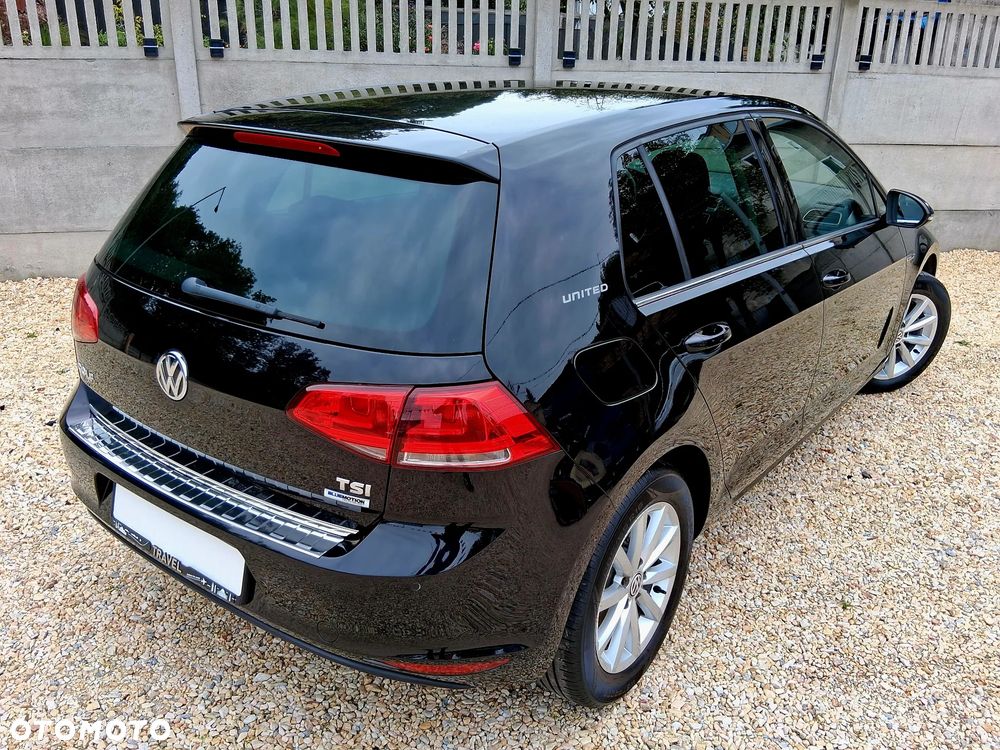 Volkswagen Golf - 28