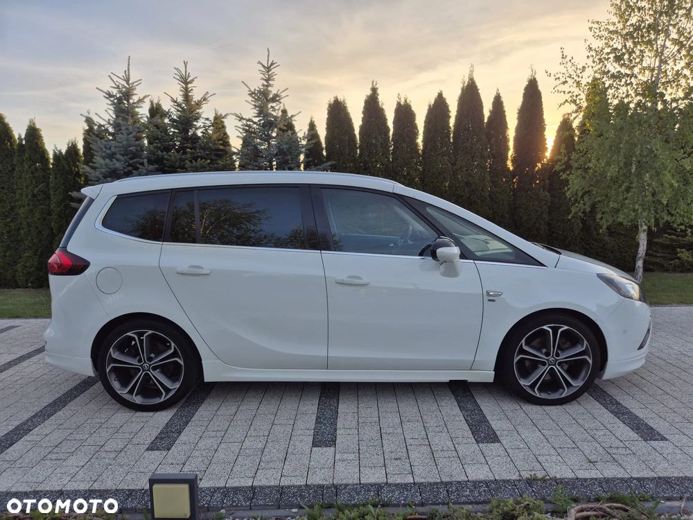 Opel Zafira Tourer 2.0 CDTI ecoFLEX Start/Stop Business Innovation - 25