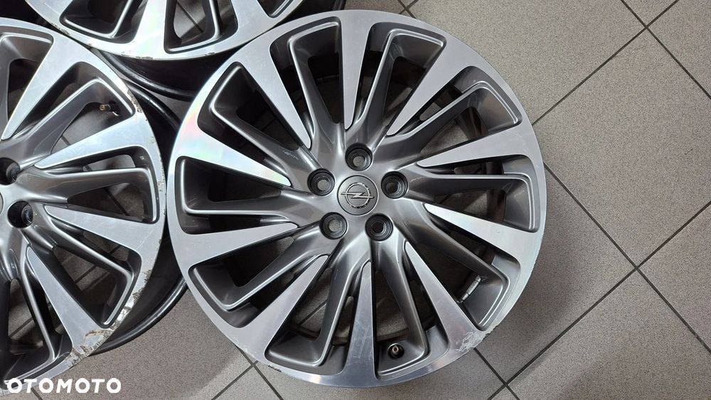 Felgi Aluminiowe 18 Opel Astra K 5x105 ET 44 - 5