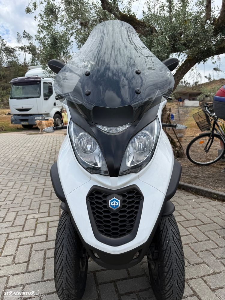 Piaggio MP3 - 12