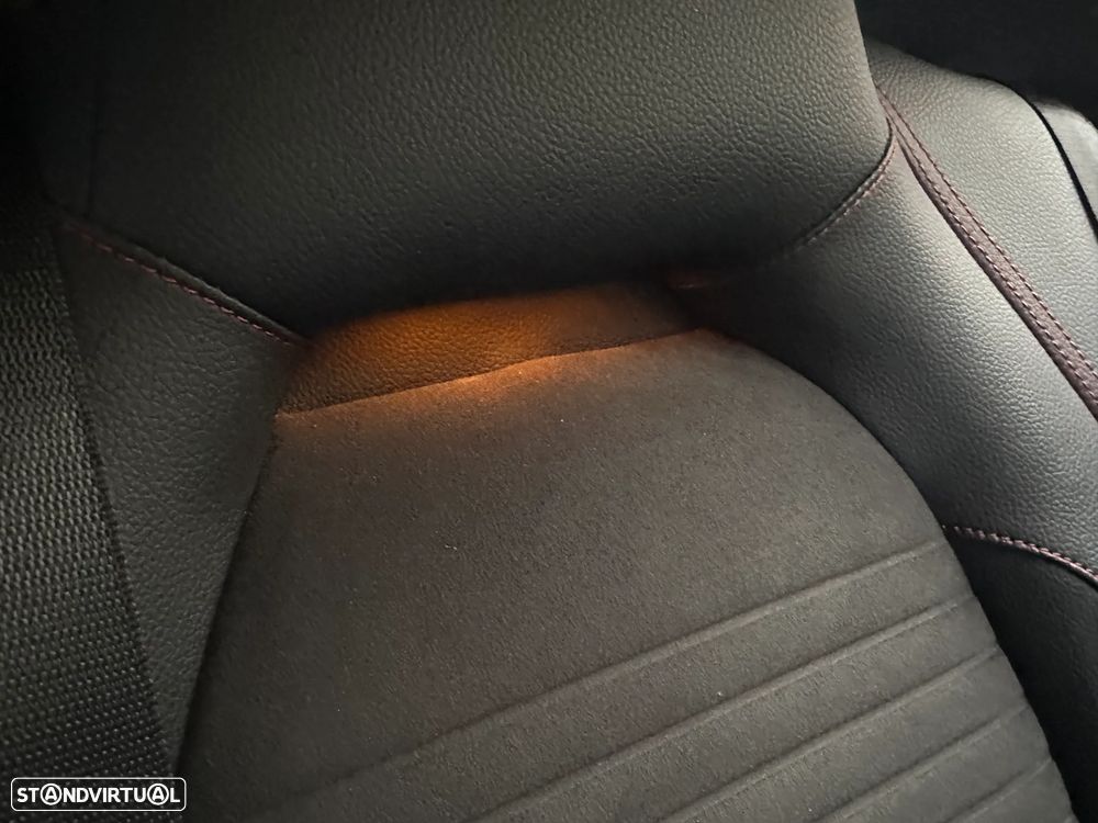 Mercedes-Benz A 180 d AMG Line - 11